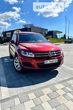 Внедорожник / Кроссовер Volkswagen Tiguan 2015 в Львове