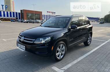 Позашляховик / Кросовер Volkswagen Tiguan 2017 в Одесі