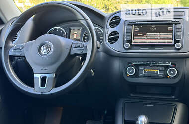 Внедорожник / Кроссовер Volkswagen Tiguan 2011 в Киеве