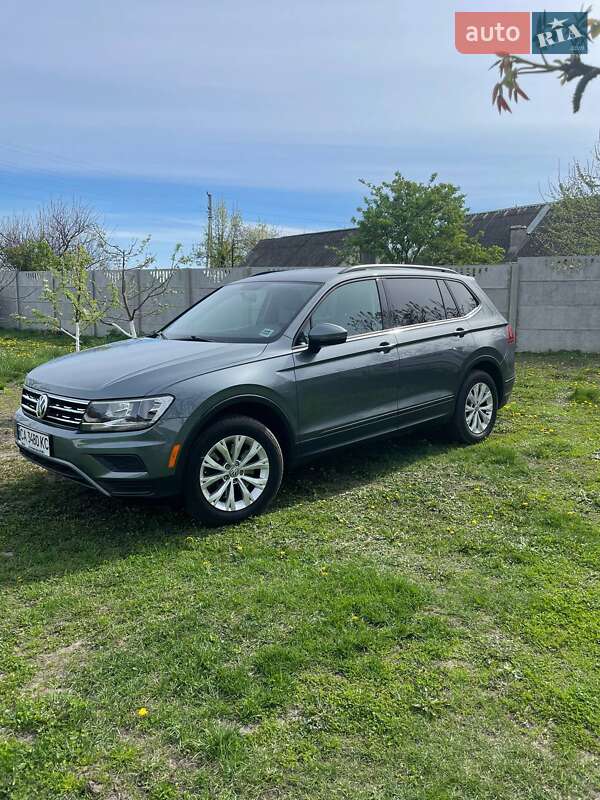 Позашляховик / Кросовер Volkswagen Tiguan 2017 в Черкасах фото 3 Позашляховик / Кросовер Volkswagen Tiguan 2017 в Черкасах