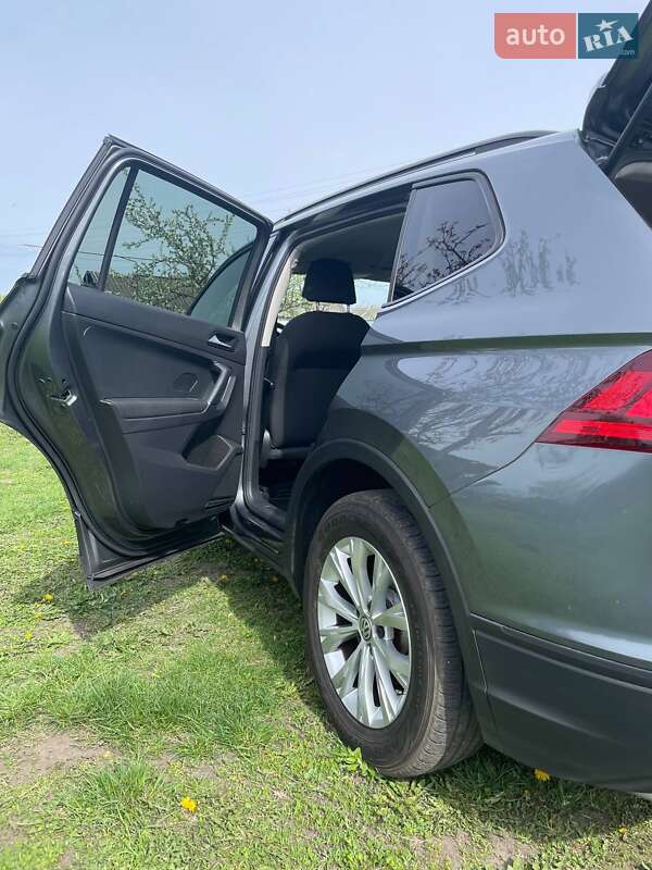 Позашляховик / Кросовер Volkswagen Tiguan 2017 в Черкасах фото 38 Позашляховик / Кросовер Volkswagen Tiguan 2017 в Черкасах