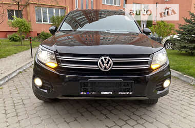 Внедорожник / Кроссовер Volkswagen Tiguan 2017 в Луцке