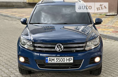 Внедорожник / Кроссовер Volkswagen Tiguan 2011 в Звягеле