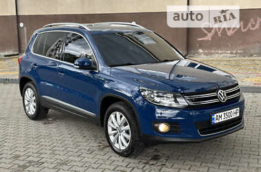 Внедорожник / Кроссовер Volkswagen Tiguan 2011 в Звягеле