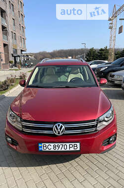 Внедорожник / Кроссовер Volkswagen Tiguan 2015 в Львове