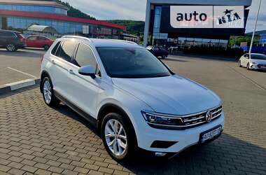 Внедорожник / Кроссовер Volkswagen Tiguan 2017 в Мукачево