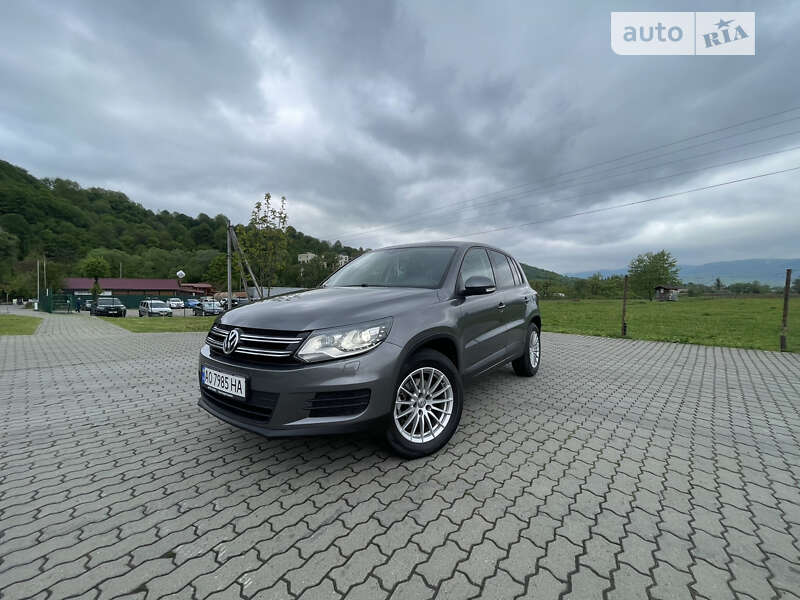 Позашляховик / Кросовер Volkswagen Tiguan 2015 в Сваляві