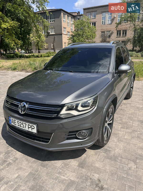 Внедорожник / Кроссовер Volkswagen Tiguan 2014 в Кривом Роге