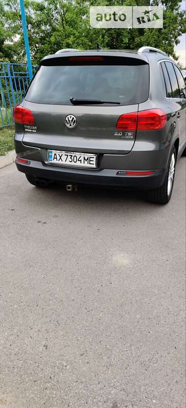 Позашляховик / Кросовер Volkswagen Tiguan 2013 в Харкові