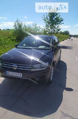 Позашляховик / Кросовер Volkswagen Tiguan 2019 в Львові