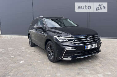 Внедорожник / Кроссовер Volkswagen Tiguan 2021 в Одессе