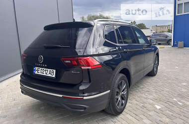 Внедорожник / Кроссовер Volkswagen Tiguan 2021 в Одессе