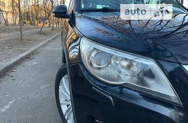 Позашляховик / Кросовер Volkswagen Tiguan 2008 в Києві