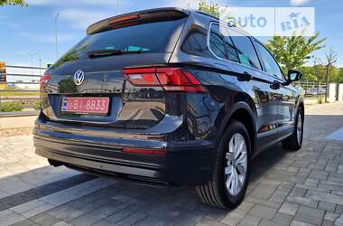 Внедорожник / Кроссовер Volkswagen Tiguan 2019 в Луцке