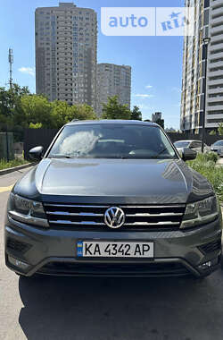 Позашляховик / Кросовер Volkswagen Tiguan 2018 в Києві