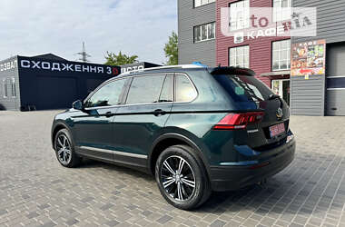 Внедорожник / Кроссовер Volkswagen Tiguan 2017 в Киеве