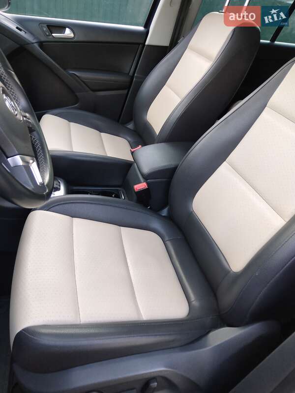 Позашляховик / Кросовер Volkswagen Tiguan 2015 в Рівному фото 25 Позашляховик / Кросовер Volkswagen Tiguan 2015 в Рівному