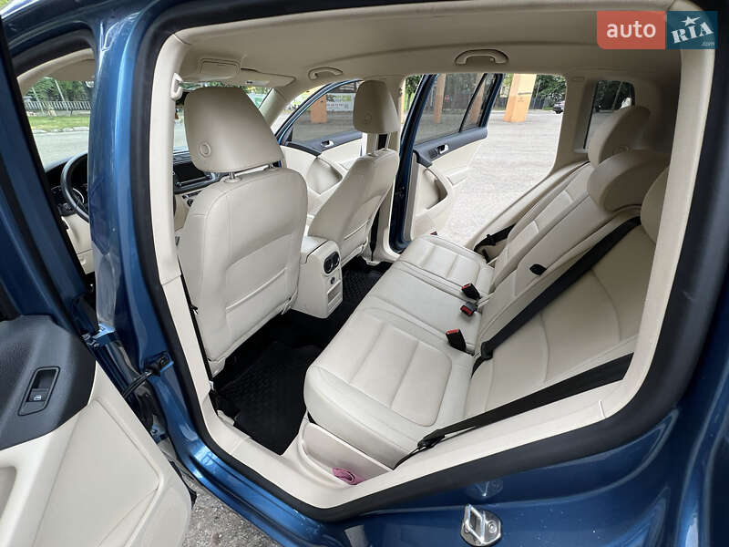 Внедорожник / Кроссовер Volkswagen Tiguan 2017 в Ивано-Франковске