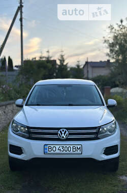 Внедорожник / Кроссовер Volkswagen Tiguan 2012 в Тернополе