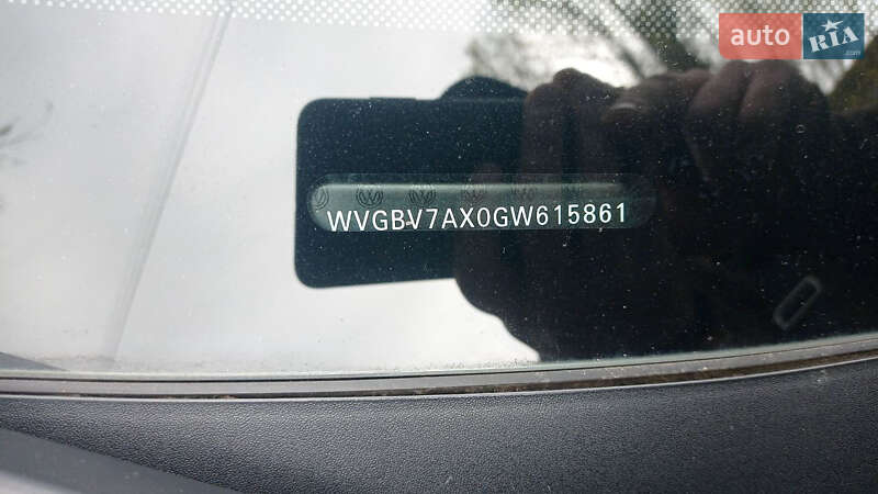 Внедорожник / Кроссовер Volkswagen Tiguan 2016 в Каменском