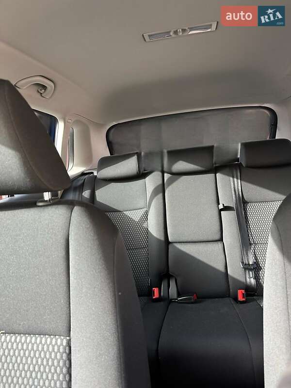 Внедорожник / Кроссовер Volkswagen Tiguan 2011 в Харькове