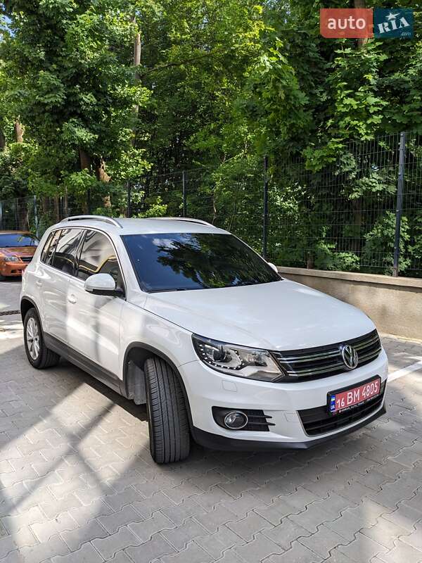 Позашляховик / Кросовер Volkswagen Tiguan 2014 в Тернополі