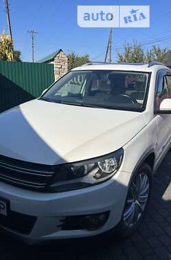 Внедорожник / Кроссовер Volkswagen Tiguan 2012 в Каменец-Подольском