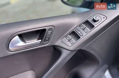 Внедорожник / Кроссовер Volkswagen Tiguan 2014 в 