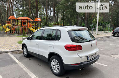 Внедорожник / Кроссовер Volkswagen Tiguan 2016 в Чернигове