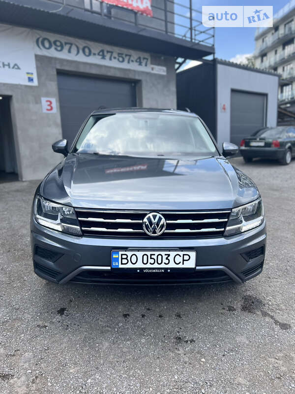 Внедорожник / Кроссовер Volkswagen Tiguan 2017 в Тернополе