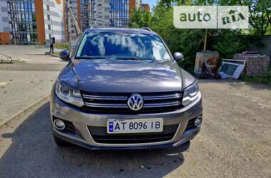 Внедорожник / Кроссовер Volkswagen Tiguan 2015 в Ивано-Франковске