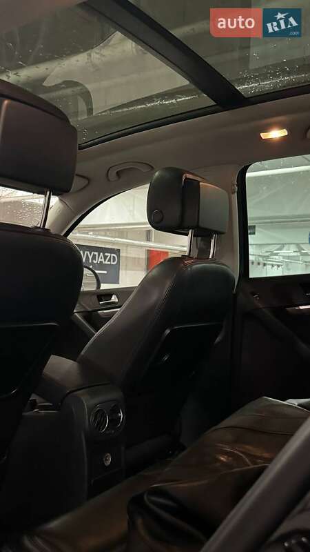 Внедорожник / Кроссовер Volkswagen Tiguan 2011 в Хмельницком