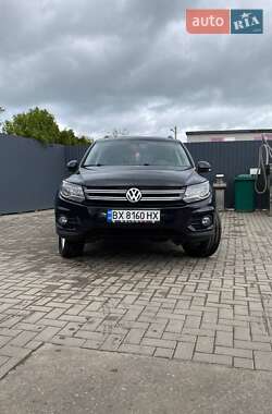 Внедорожник / Кроссовер Volkswagen Tiguan 2011 в 