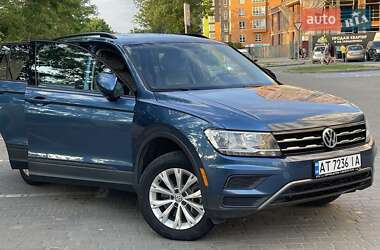 Внедорожник / Кроссовер Volkswagen Tiguan 2019 в 