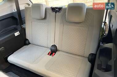 Внедорожник / Кроссовер Volkswagen Tiguan 2019 в 