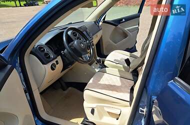 Внедорожник / Кроссовер Volkswagen Tiguan 2016 в Бурштыне