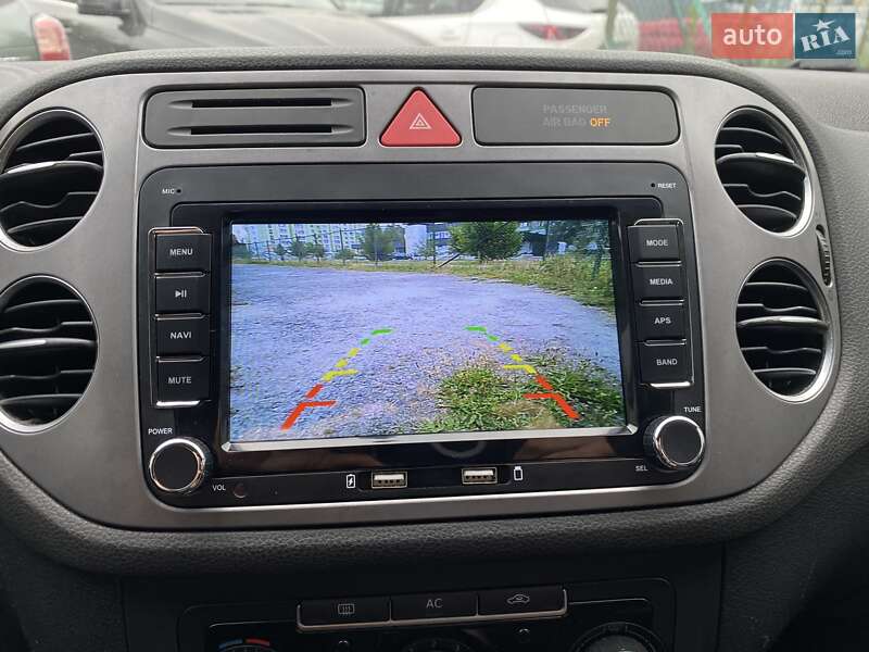 Внедорожник / Кроссовер Volkswagen Tiguan 2011 в Полтаве