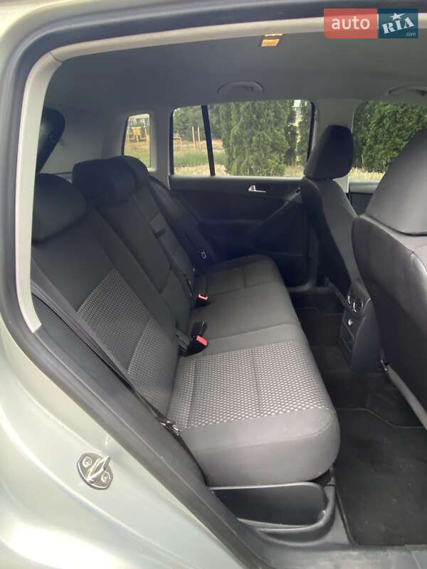 Внедорожник / Кроссовер Volkswagen Tiguan 2011 в Полтаве