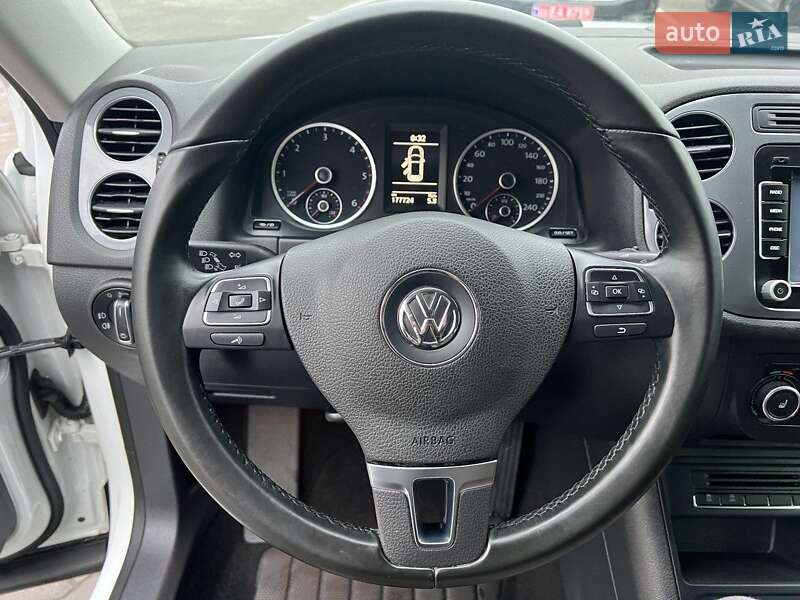 Внедорожник / Кроссовер Volkswagen Tiguan 2015 в Луцке