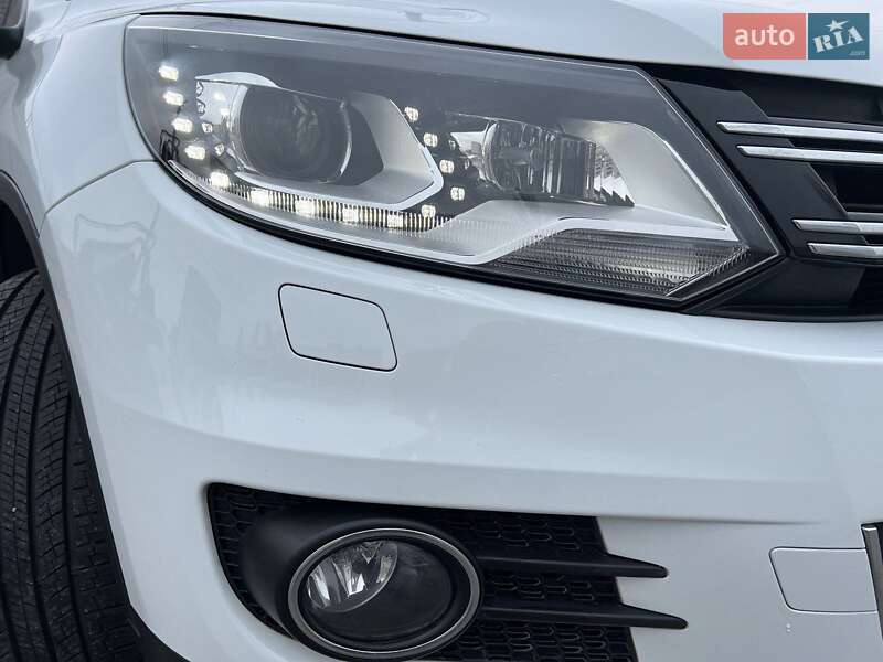 Внедорожник / Кроссовер Volkswagen Tiguan 2015 в Луцке