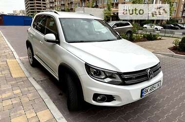 Внедорожник / Кроссовер Volkswagen Tiguan 2016 в Киеве