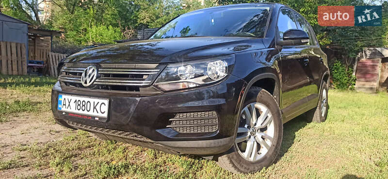 Внедорожник / Кроссовер Volkswagen Tiguan 2011 в Харькове