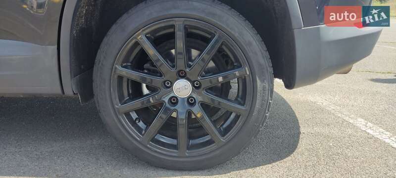 Позашляховик / Кросовер Volkswagen Tiguan 2017 в Києві