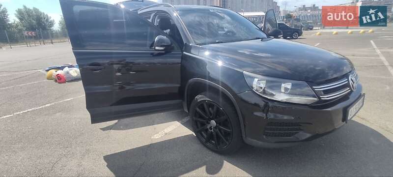 Позашляховик / Кросовер Volkswagen Tiguan 2017 в Києві