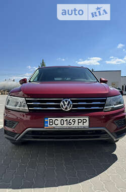 Внедорожник / Кроссовер Volkswagen Tiguan 2018 в Львове