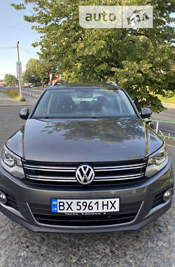 Внедорожник / Кроссовер Volkswagen Tiguan 2013 в Каменец-Подольском