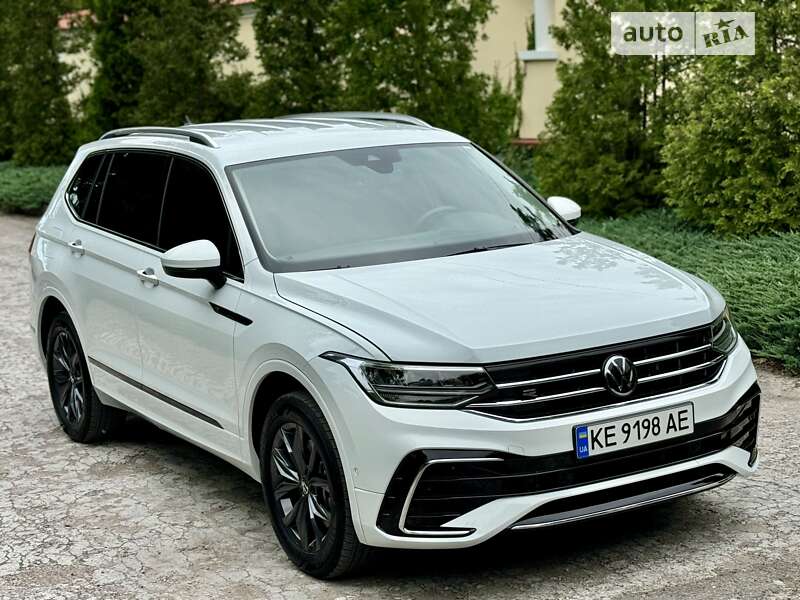 Позашляховик / Кросовер Volkswagen Tiguan 2022 в Кам'янському