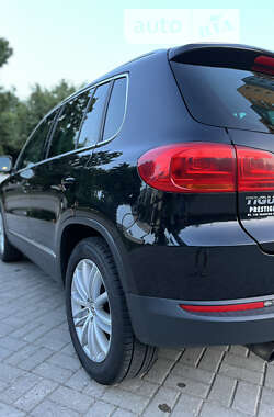 Внедорожник / Кроссовер Volkswagen Tiguan 2012 в Черкассах