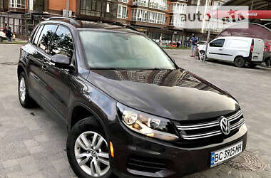 Позашляховик / Кросовер Volkswagen Tiguan 2015 в Києві