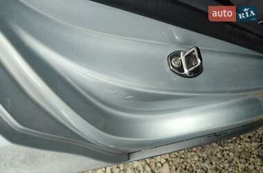 Внедорожник / Кроссовер Volkswagen Tiguan 2010 в 